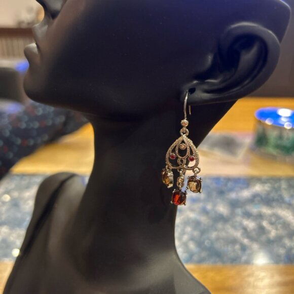 Beautiful delicate dangly chandelier earrings with semi-precious stones-fashion - Picture 3 of 6